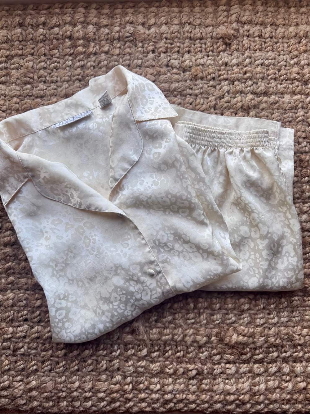 Vintage Erika Taylor Cream Jacquard Pajama Set